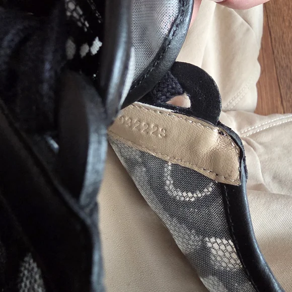 Chloe Black and White Women's Sneakers
